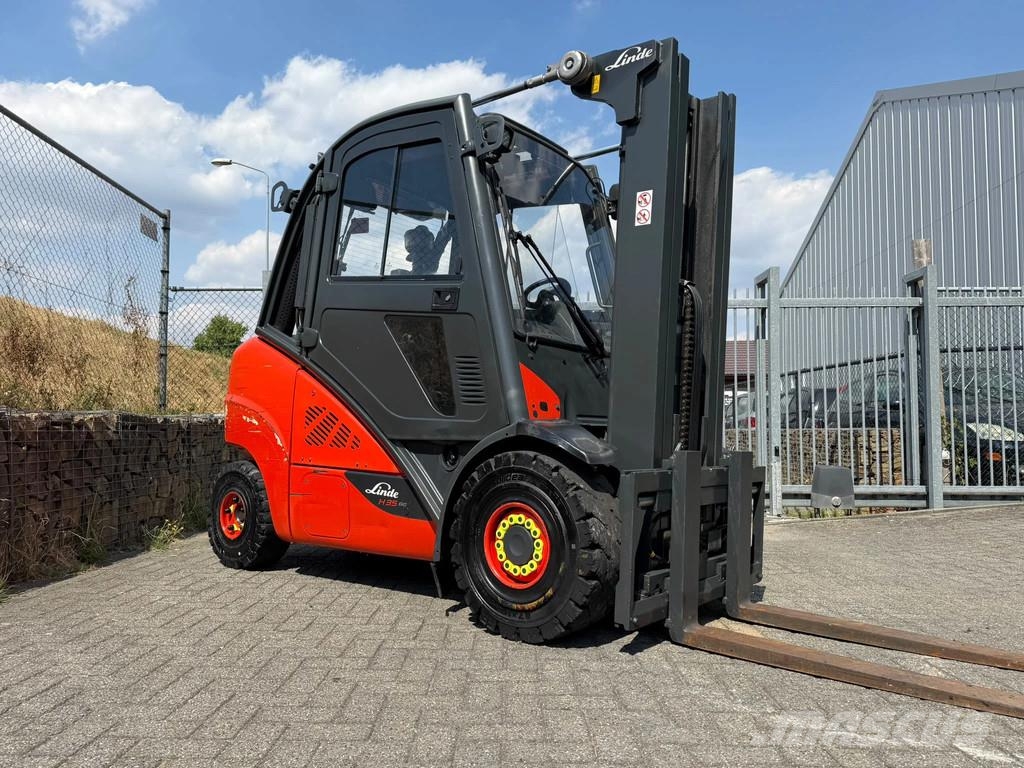 Linde H35D Triplex Freelift Sideshift 4 Valves شاحنات الديزل