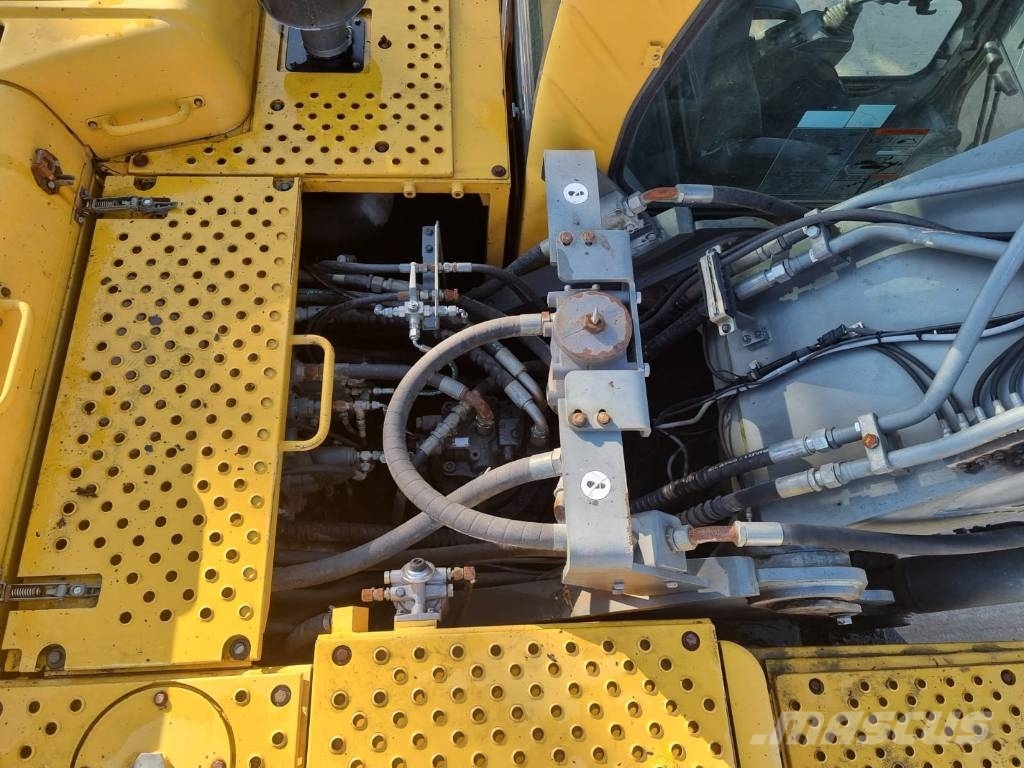 Volvo EC 290 B LC حفارات زحافة