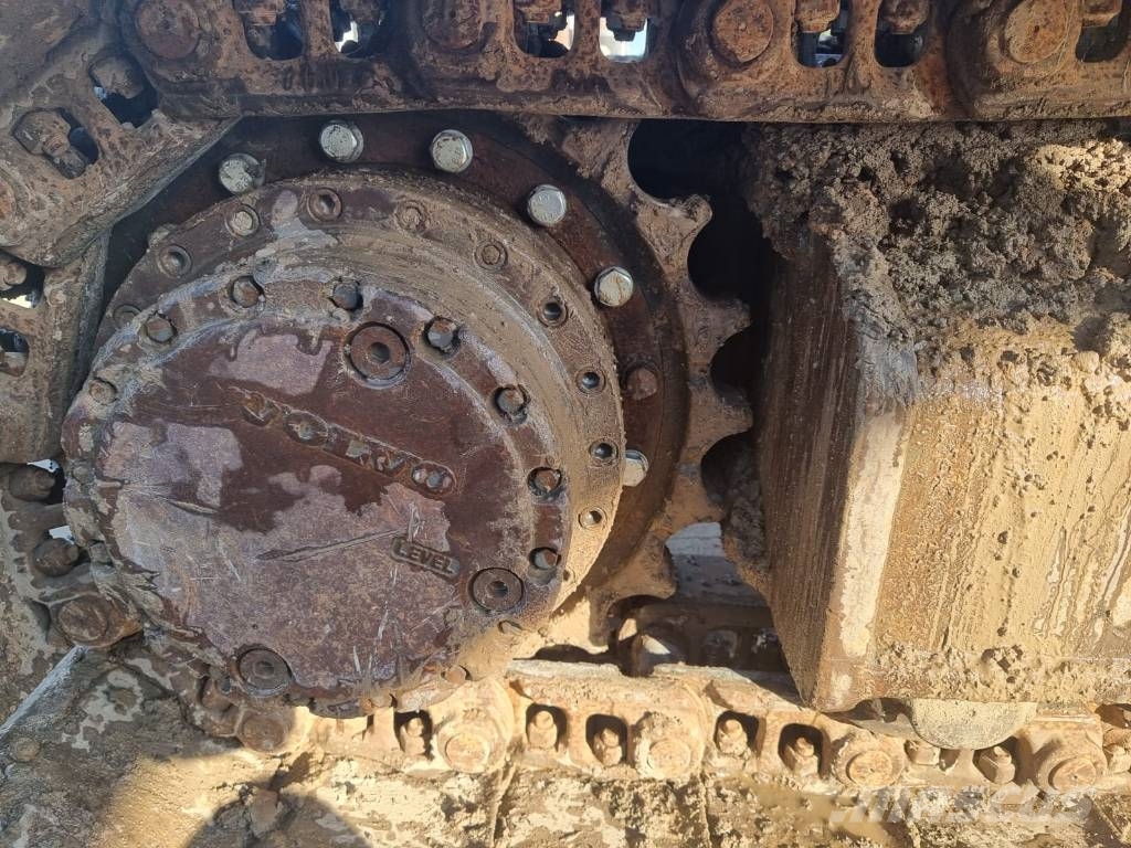 Volvo EC 290 B LC حفارات زحافة