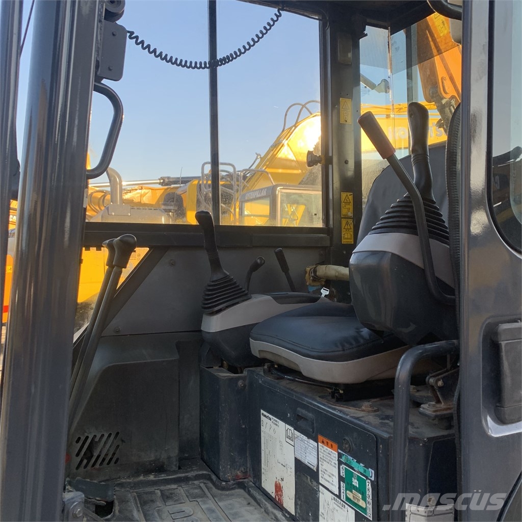 Komatsu PC 50 MR 小型挖掘机