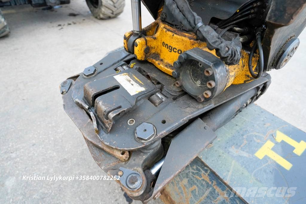 Yanmar B95W ENGCONILLA Ekskavatori uz riteņiem