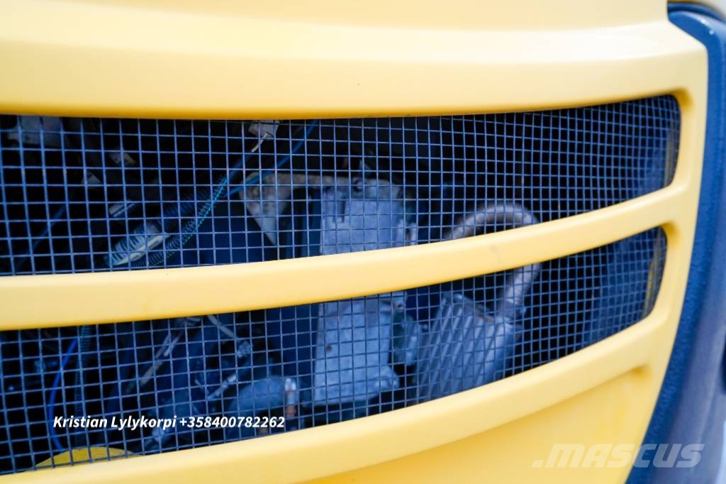 Yanmar B95W ENGCONILLA Ekskavatori uz riteņiem