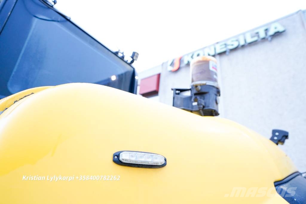 Yanmar B95W ENGCONILLA Ekskavatori uz riteņiem