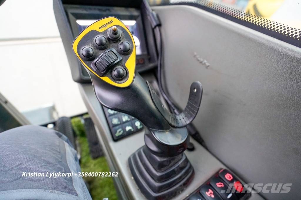 Yanmar B95W ENGCONILLA Ekskavatori uz riteņiem