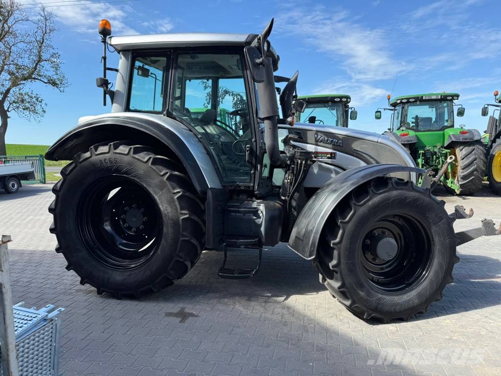 Valtra N 142 Direct Tractores