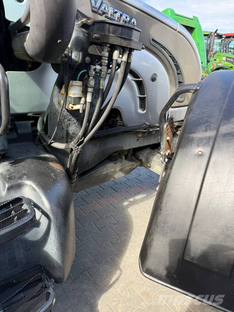 Valtra N 142 Direct Tractores