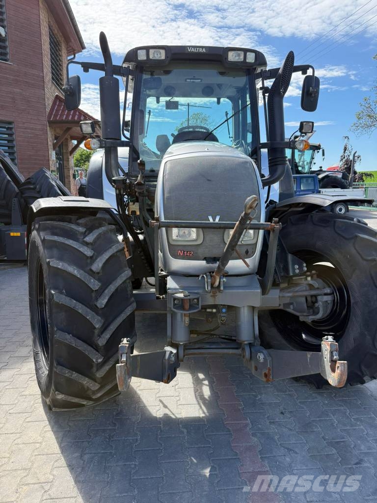 Valtra N 142 Direct Tractores