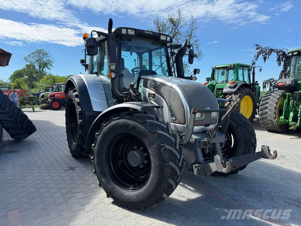 Valtra N 142 Direct Tractores