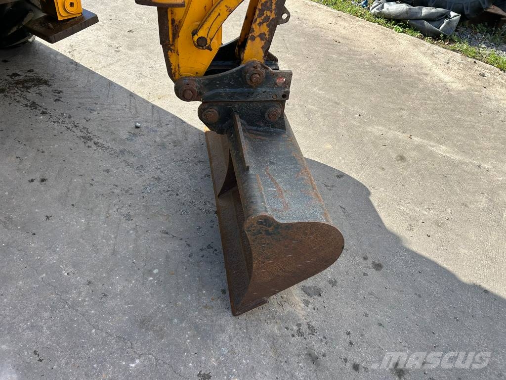 JCB 2 CX Streetmaster Rendegravere