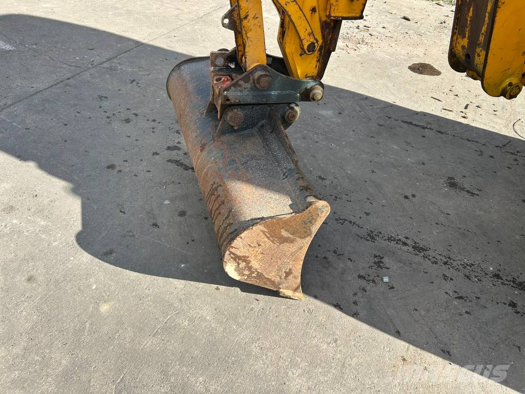 JCB 2 CX Streetmaster Rendegravere
