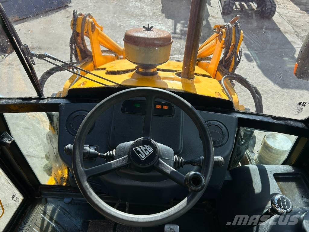 JCB 2 CX Streetmaster Rendegravere