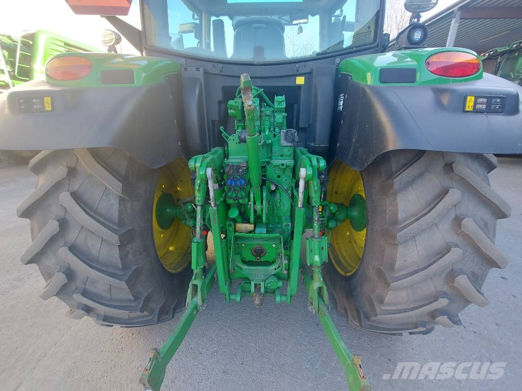 John Deere Traktor 6130 R Tractors