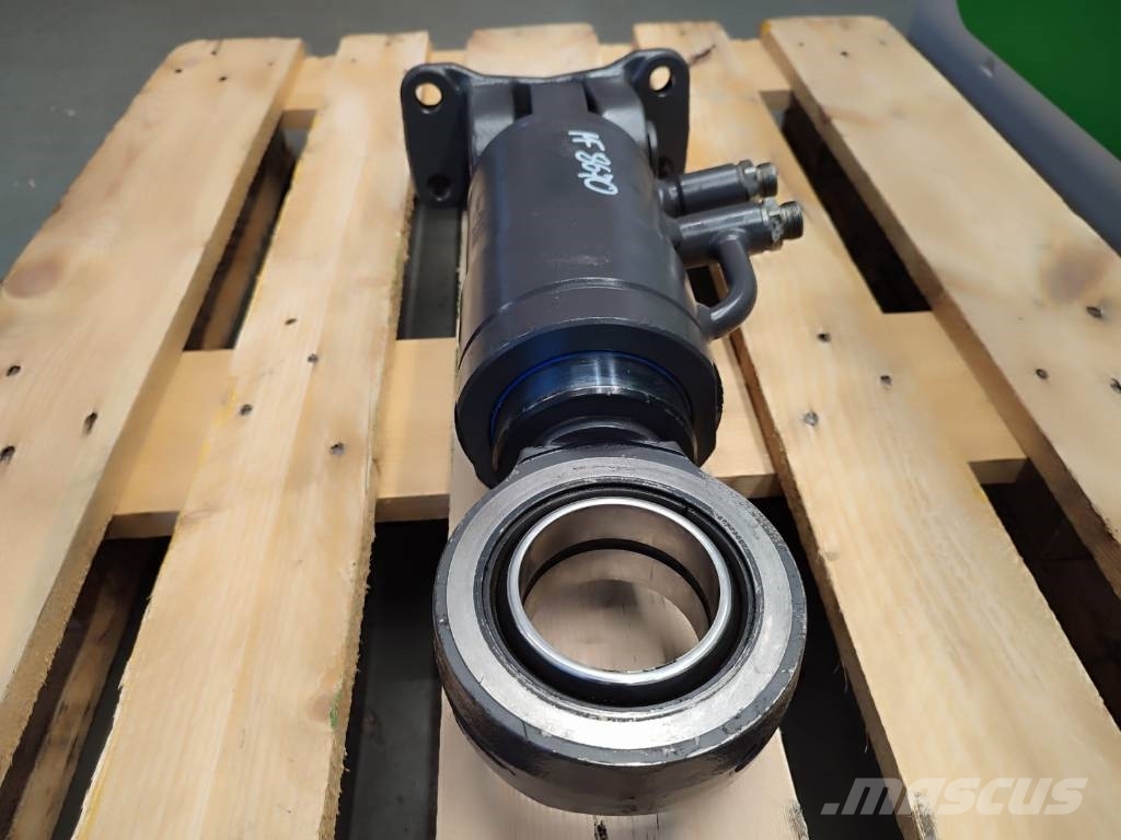 Massey Ferguson Hydraulic cylinder7700160101 front axle suspension Hydraulika