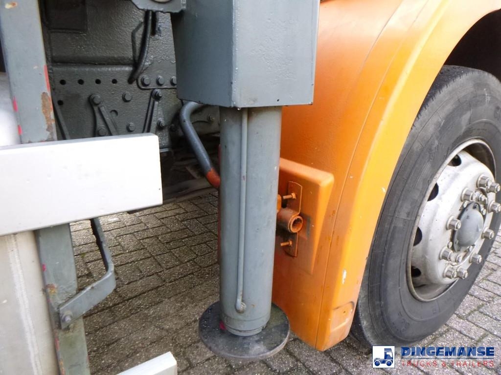 Mercedes-Benz Atego 1823 4x2 Putzmeister concrete pump 16 m Concrete pump trucks