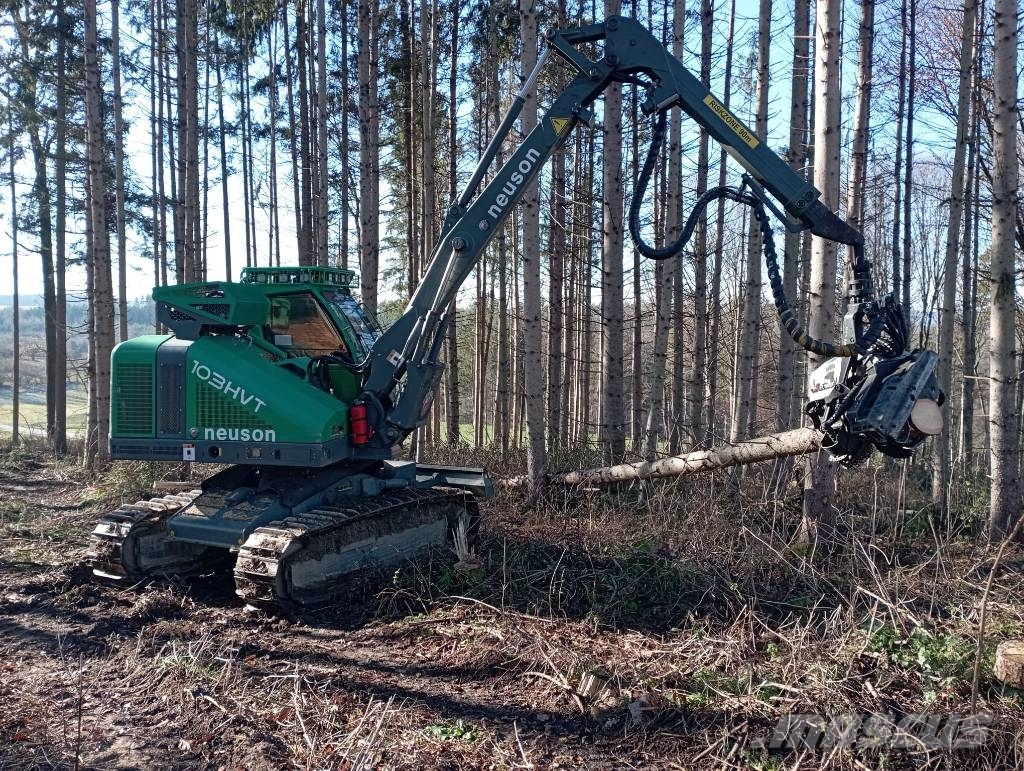 Neuson Forest Harvester HVT 103 Harwestery