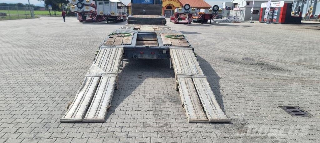 Meusburger Semi | 3 axle BPW | Radmulden | Niskopodwoziowa Semi Reboques Carga Baixa