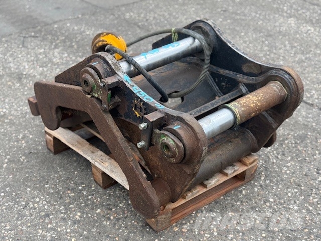 Verachtert FIT LIEBHERR R 944 B USED Ātrie savienotāji