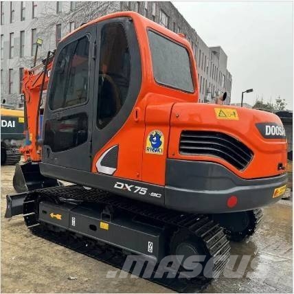 Doosan DX75 Mini ekskavatori < 7 t