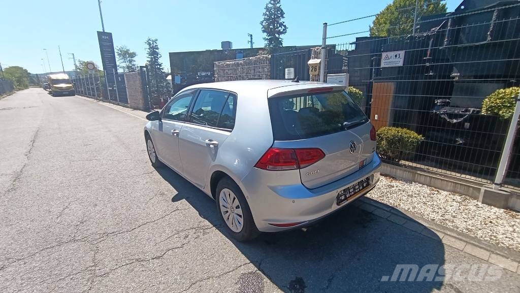 Volkswagen Golf VII 1.6 TDI 4MOTION, Allrad, Webasto, 1. Hand Personbiler