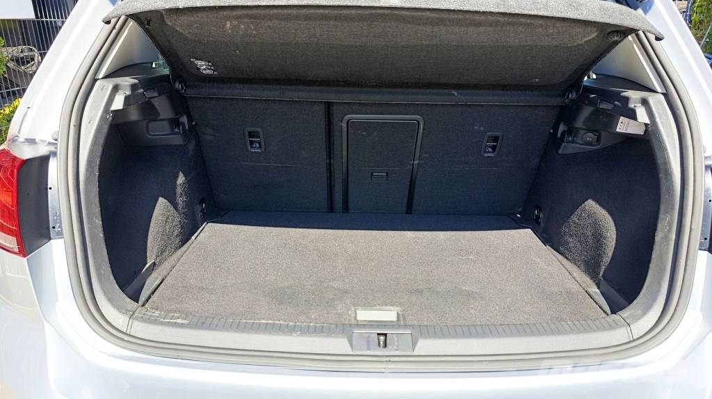Volkswagen Golf VII 1.6 TDI 4MOTION, Allrad, Webasto, 1. Hand Personbiler
