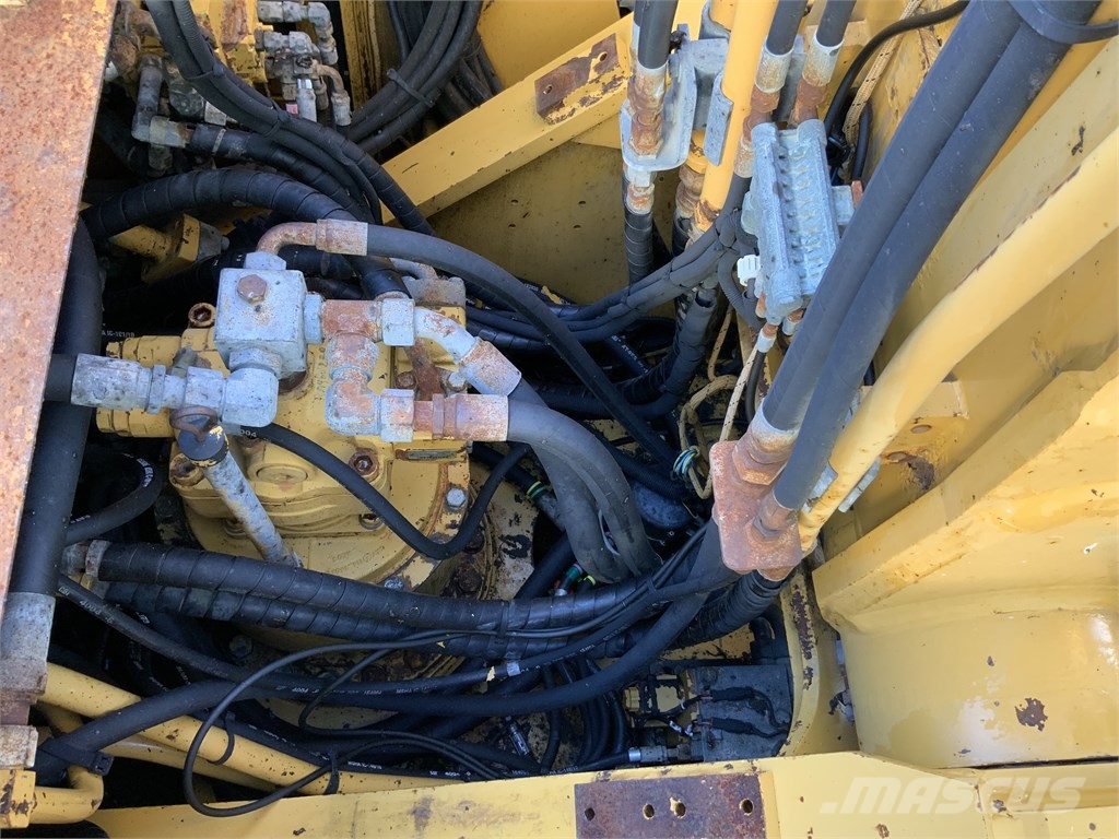 CAT 325 D MH Waste / industry handlers