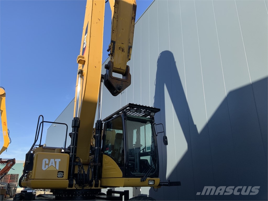 CAT 325 D MH Waste / industry handlers