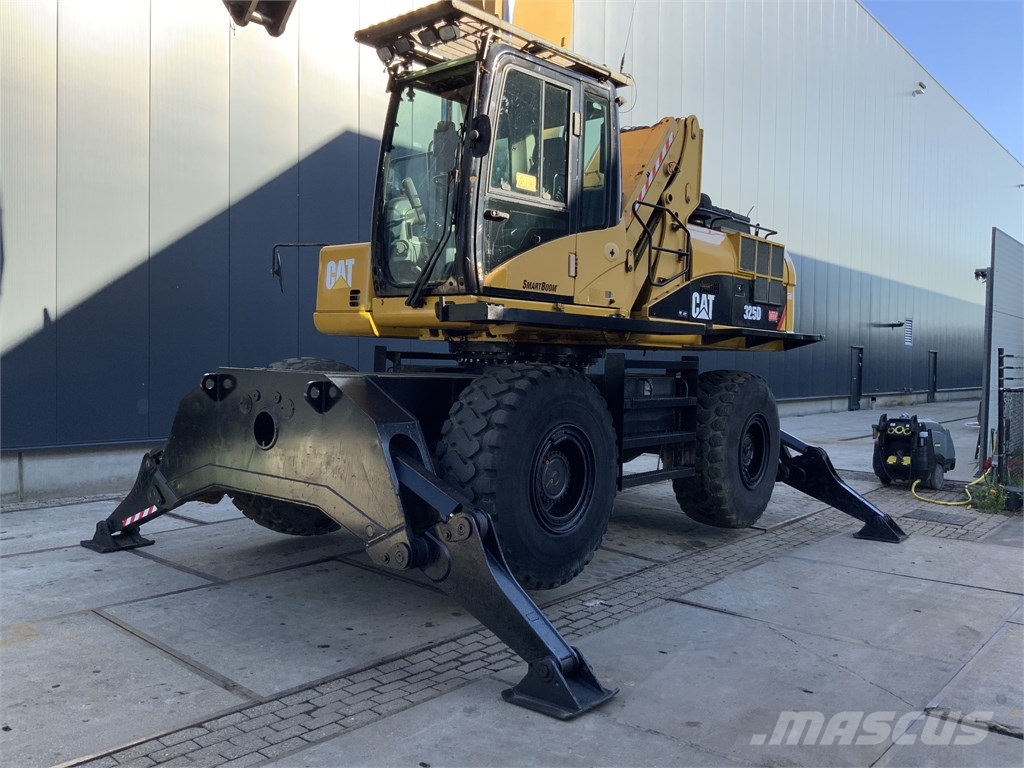 CAT 325 D MH Waste / industry handlers