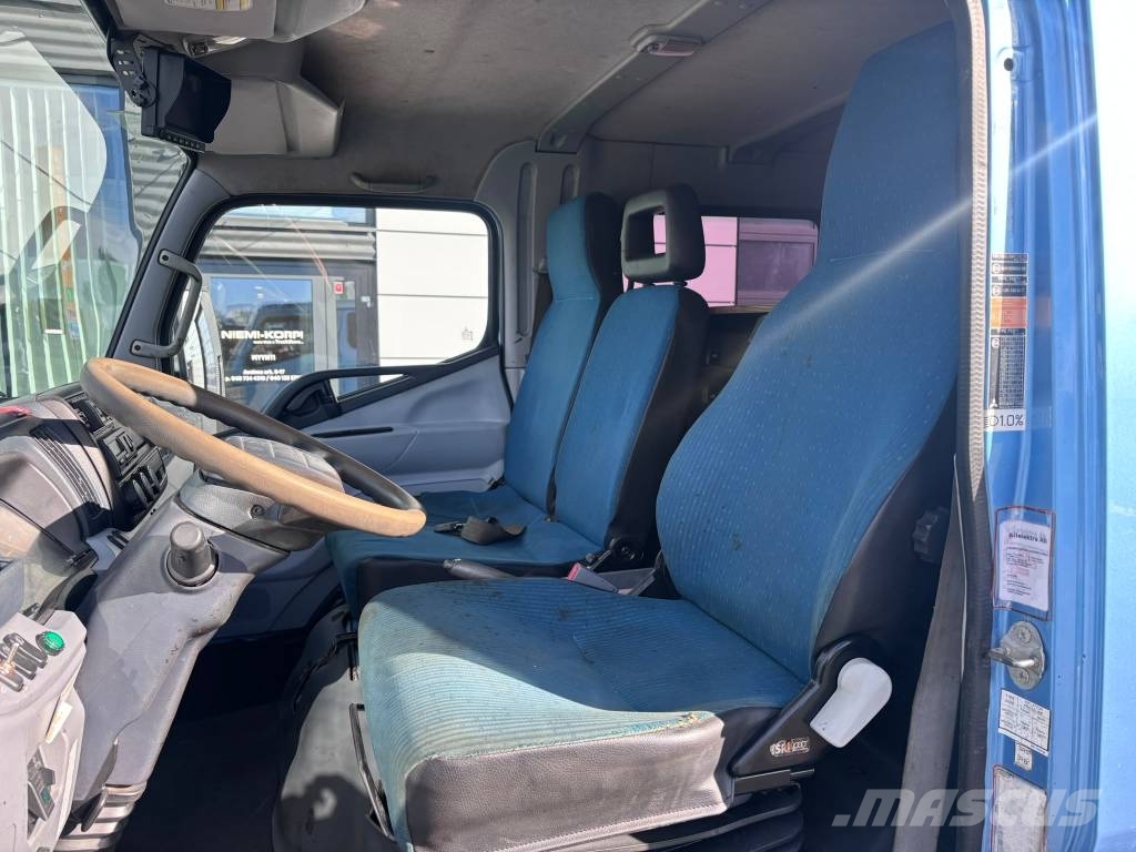 Mitsubishi Fuso Canter 1+6 شاحنات خفيفة/مفصلية الجوانب