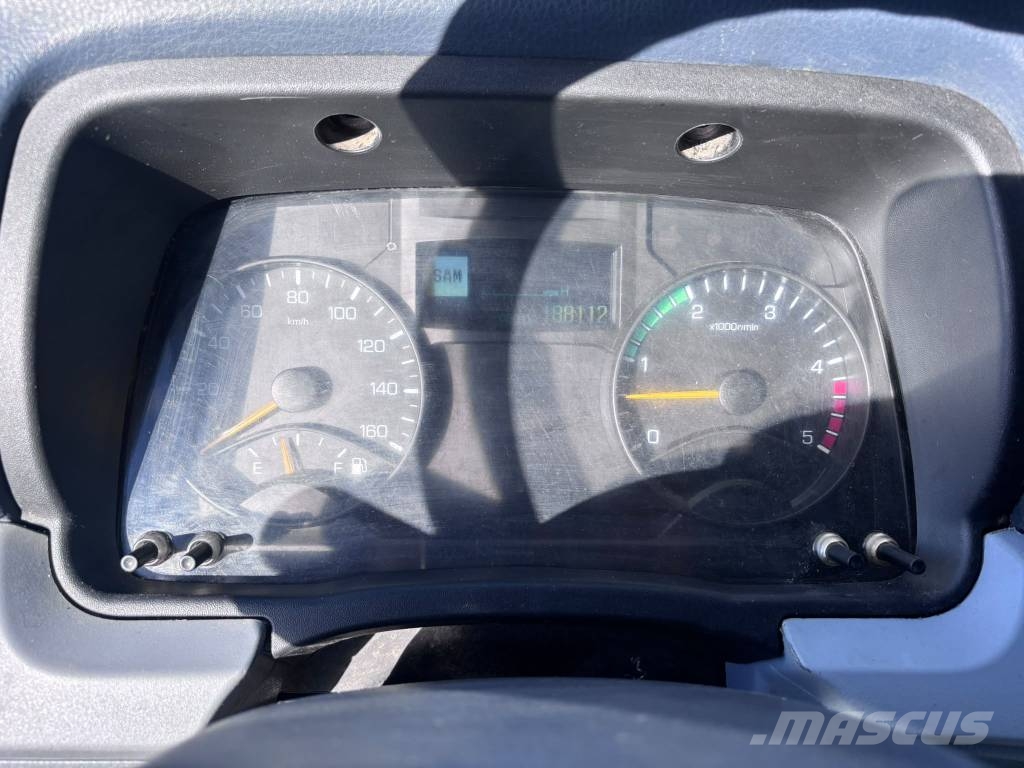 Mitsubishi Fuso Canter 1+6 شاحنات خفيفة/مفصلية الجوانب