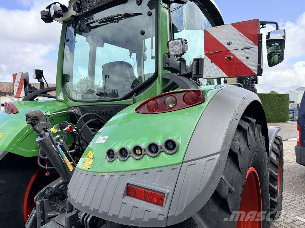 Fendt 720 Vario Power+ Gen 6 الجرارات