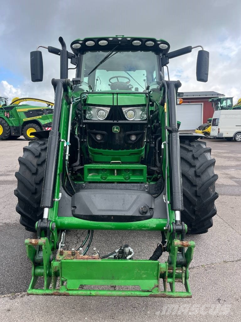 John Deere 6130 R Trattori