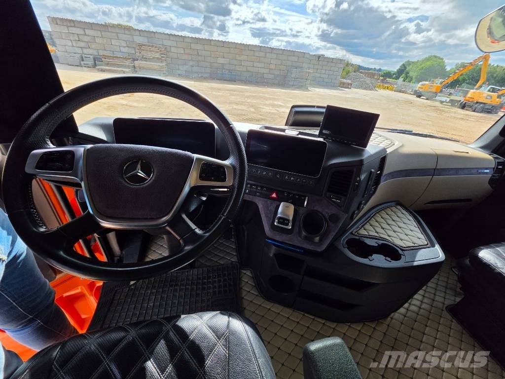 Mercedes-Benz Actros 963-4-A Prime Movers
