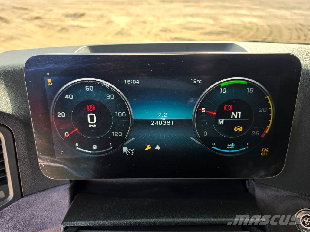 Mercedes-Benz Actros 963-4-A Prime Movers