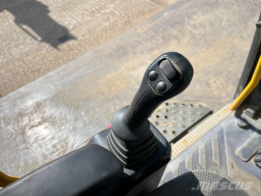 Volvo EC380EL - Automatic Greasing / Quick Coupler حفارات زحافة