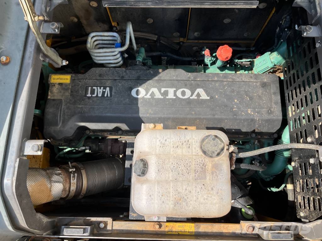 Volvo EC380EL - Automatic Greasing / Quick Coupler حفارات زحافة