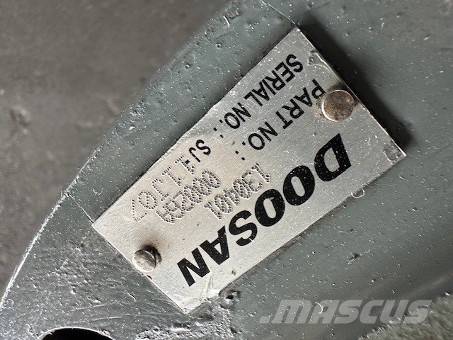Doosan SWING GEAR SALE!!!!!! Převodovka