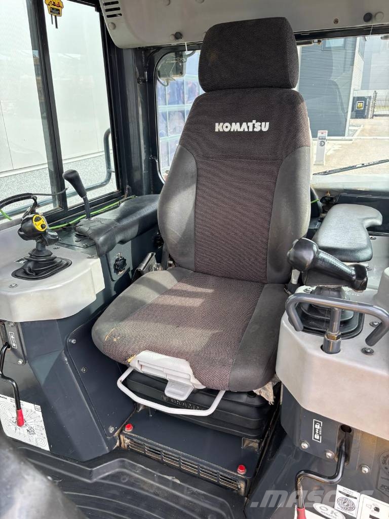 Komatsu D 61 EX-23 (GPS Prepared) Pásové dozery