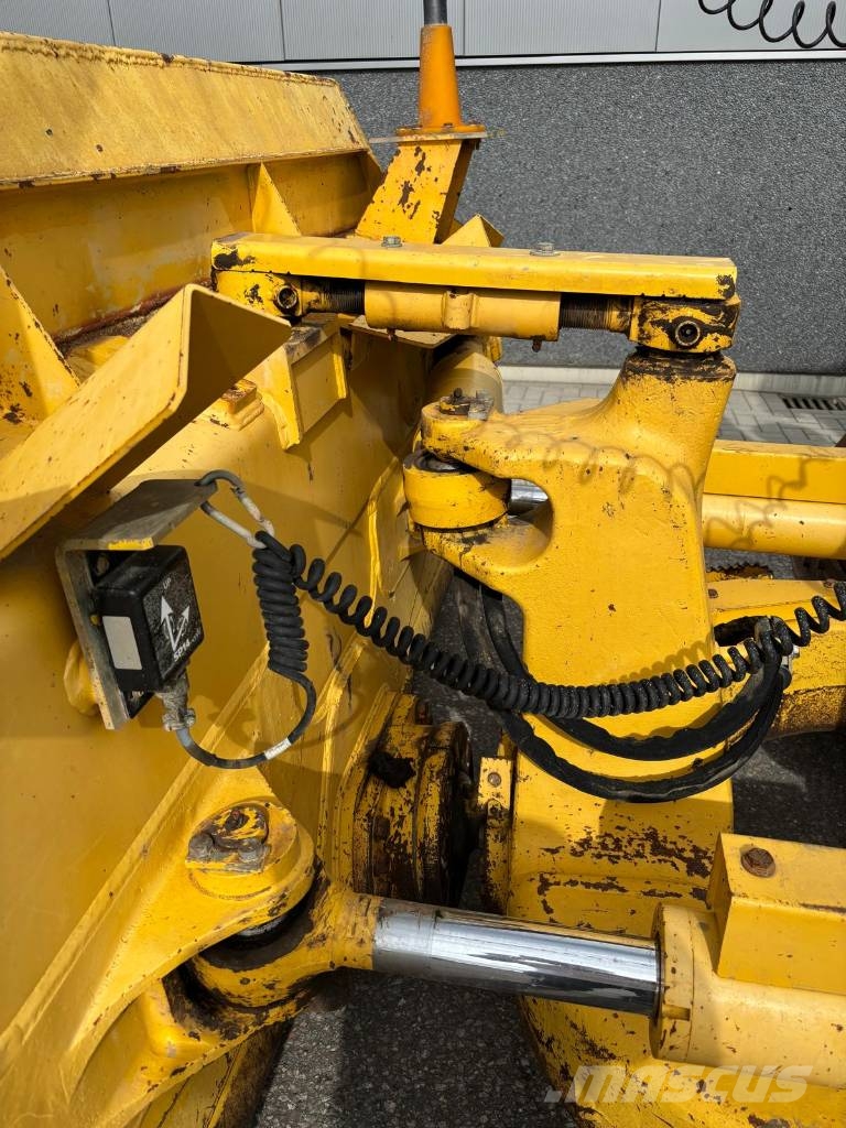 Komatsu D 61 EX-23 (GPS Prepared) Pásové dozery