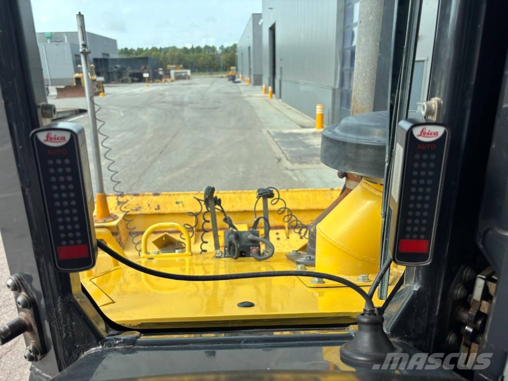 Komatsu D 61 EX-23 (GPS Prepared) Pásové dozery