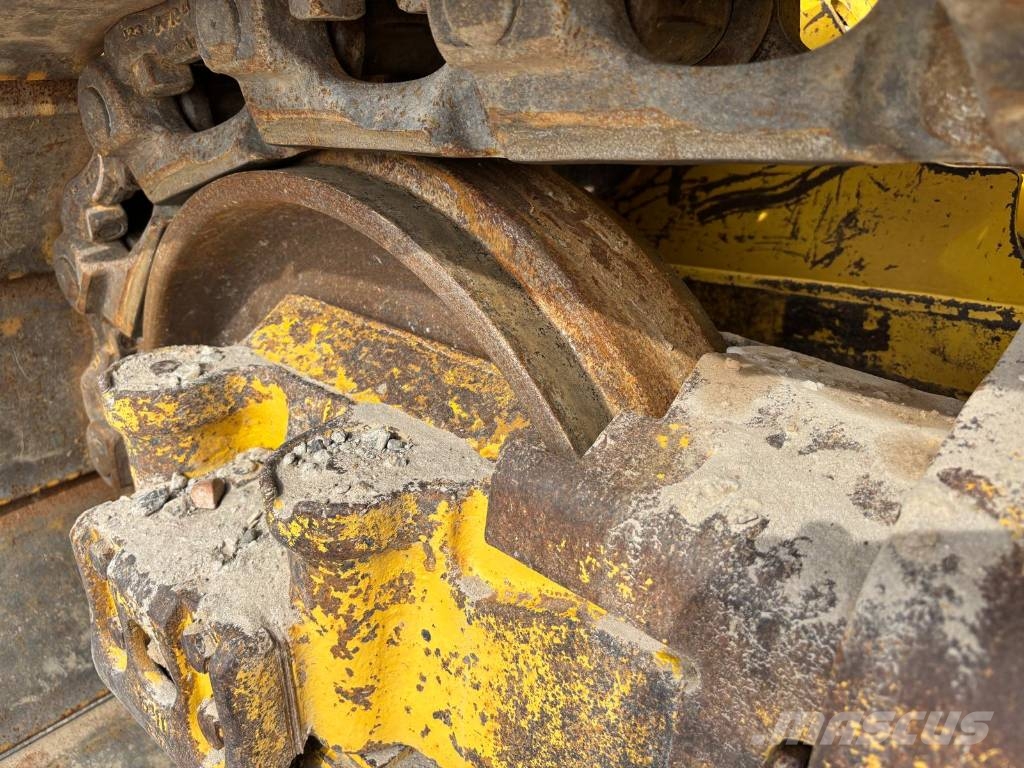 Komatsu D 61 EX-23 (GPS Prepared) Pásové dozery