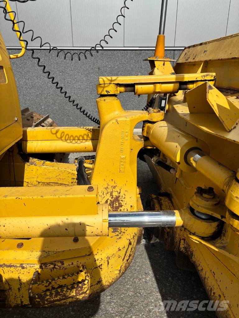Komatsu D 61 EX-23 (GPS Prepared) Pásové dozery