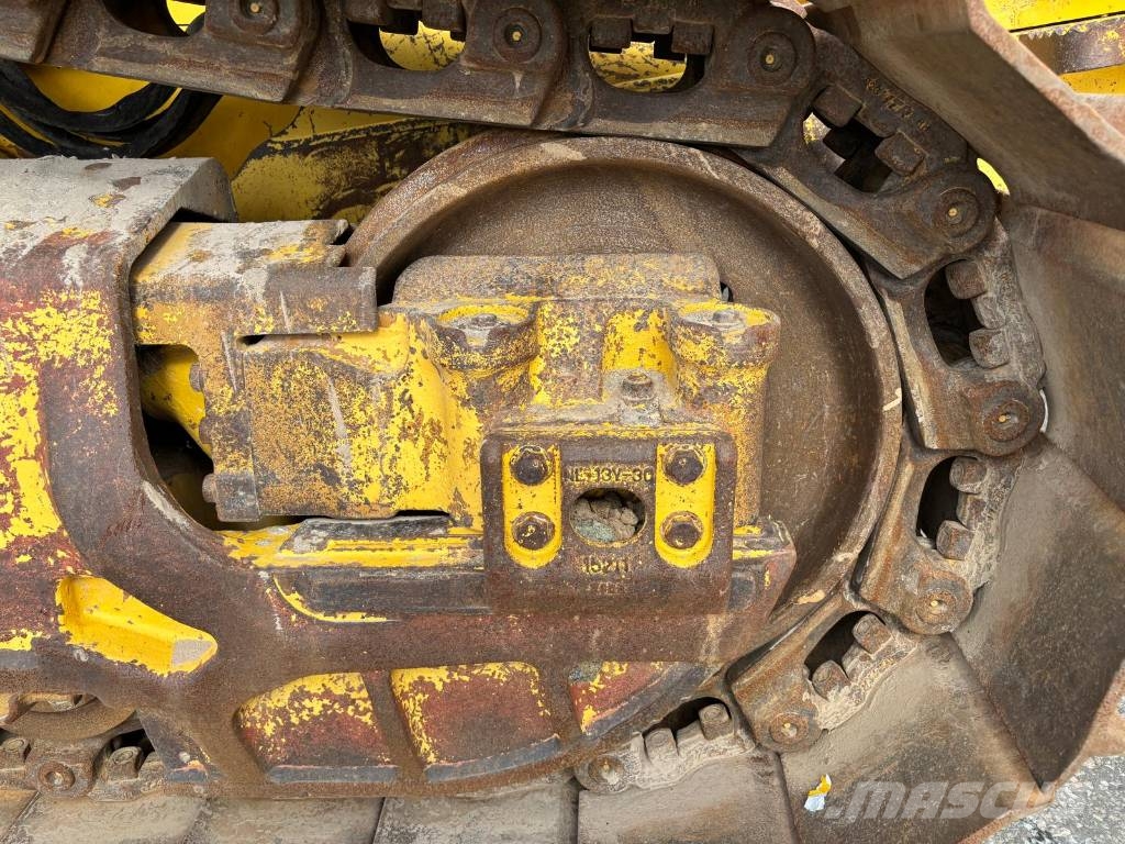 Komatsu D 61 EX-23 (GPS Prepared) Pásové dozery