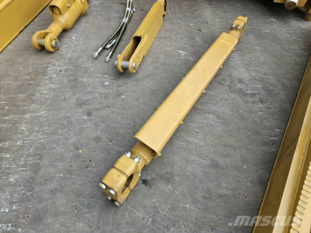CAT D8T Bladen