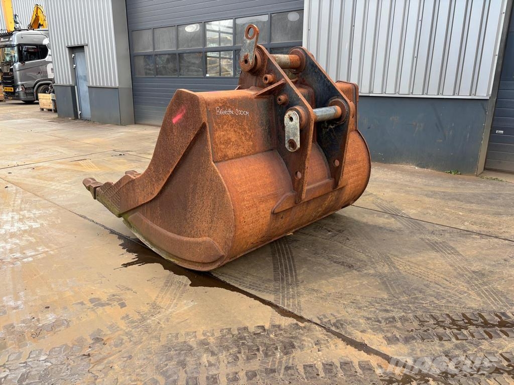 CAT Bucket Cat 365/374 Kovalar