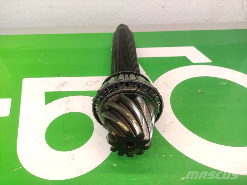 Fendt 818 Favorit PINION SHAFT 822100410011 Chassis