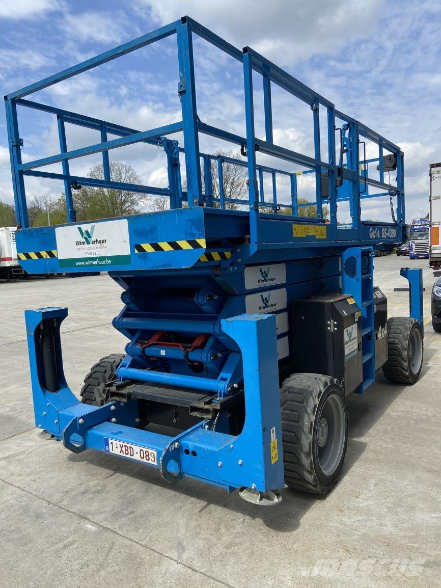 Genie GS4390RT (3214) رافعات مقصية الشكل