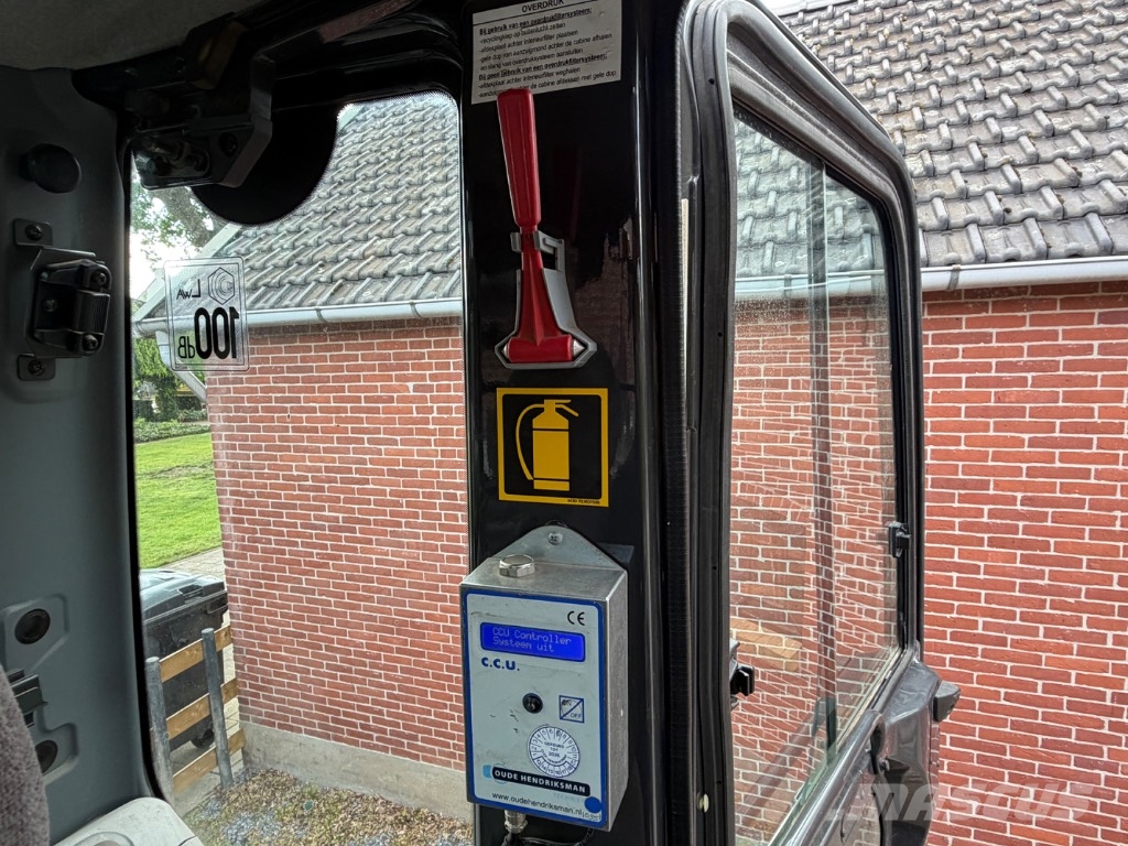 Hitachi ZX 140 W-5 Escavadeiras de rodas