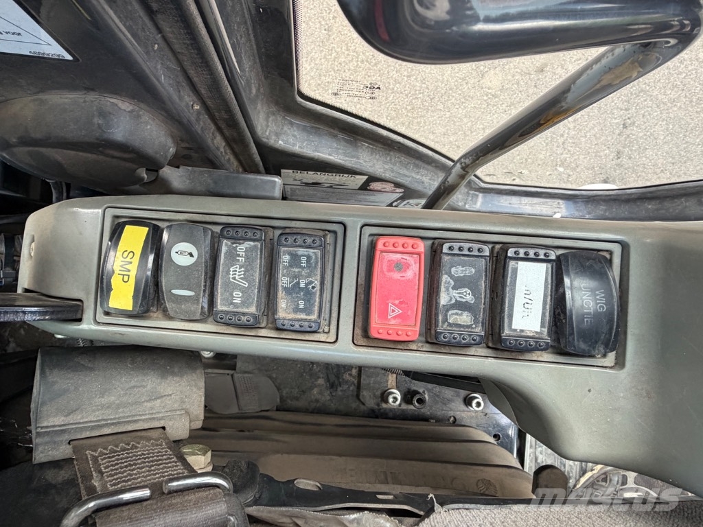 Hitachi ZX 140 W-5 Escavadeiras de rodas