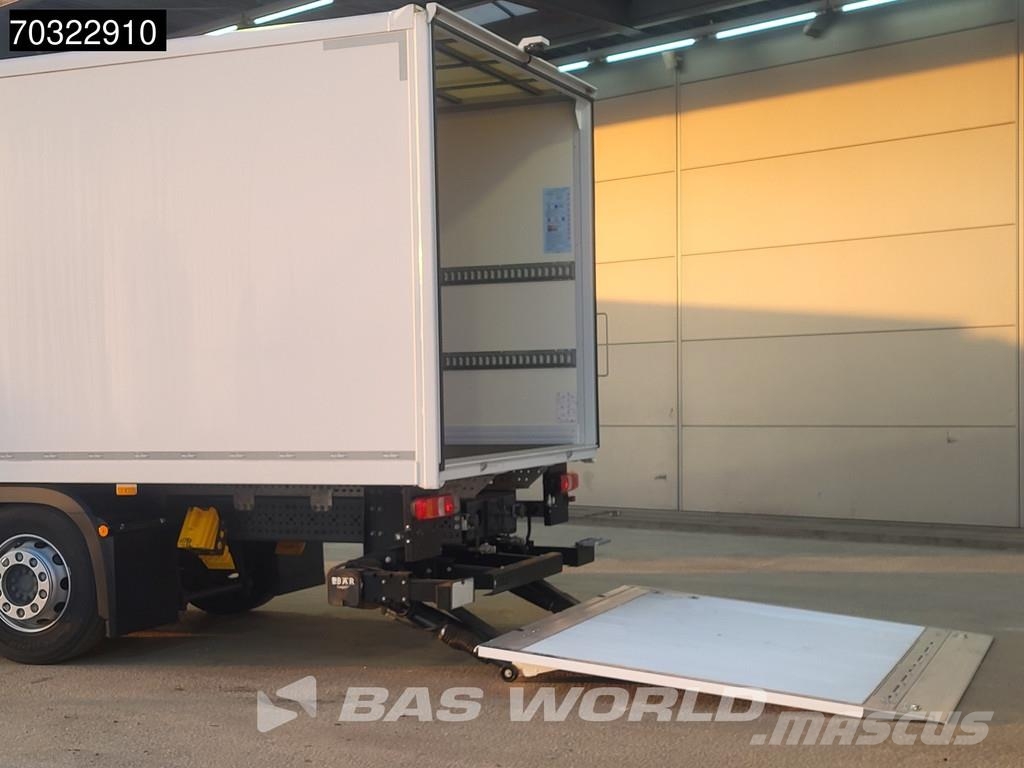 Mercedes-Benz Actros 2532 6X2 2000kg Ladebordwand Steering Axle Skapbiler