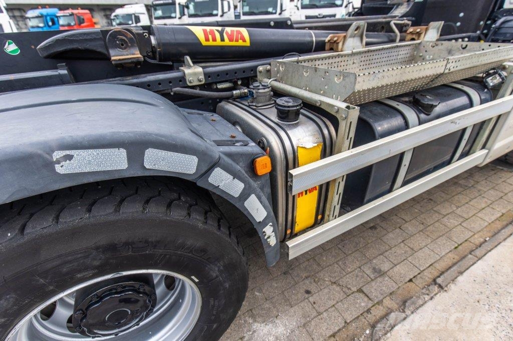MAN TGS 33.470 BL - 61.000 KM アームロール
